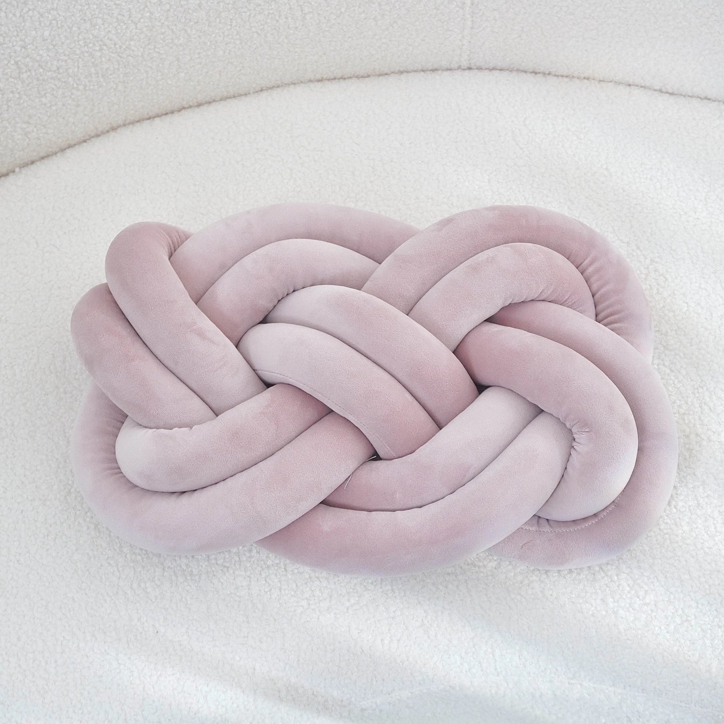 Chic Knotted Geometric Throw Pillow™