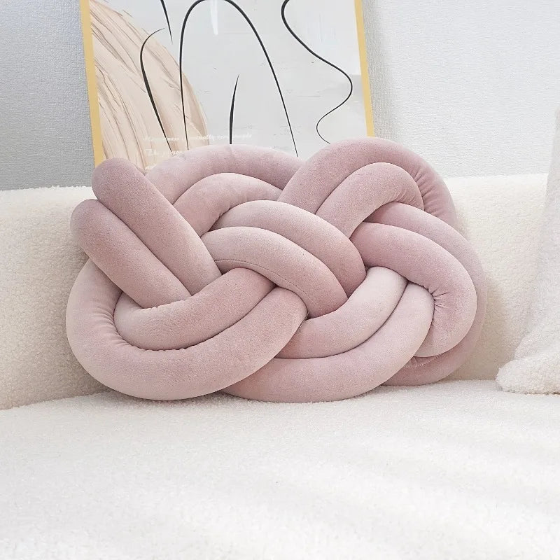 Chic Knotted Geometric Throw Pillow™